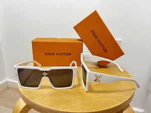 Sunglass